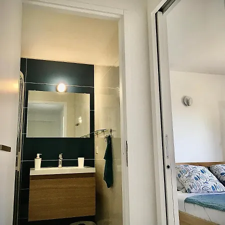 Ma Vie La * Κασί